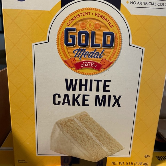 Gold Medal white cake mix-5 pounds box - Picture 9 of 10